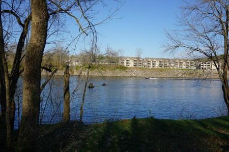 000 Iowa Colony Road