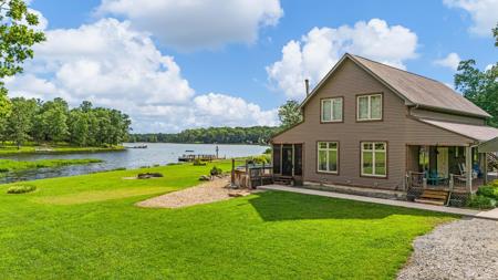 5560 Private Road 8072