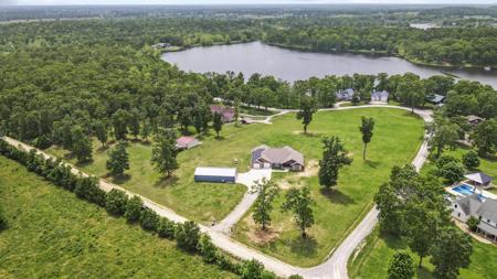 5714 Private Road 8072