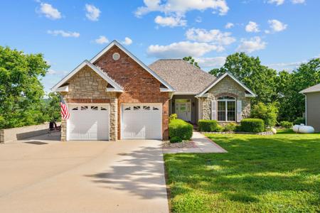 21 Tall Cedar Lane