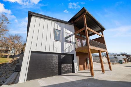 47 Old Oak Hill Drive