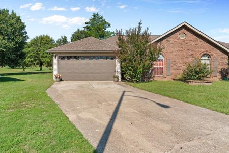 255 Buckingham Drive