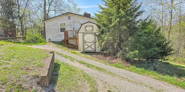 21228 River View Road