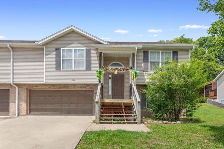 208 Forest Lane