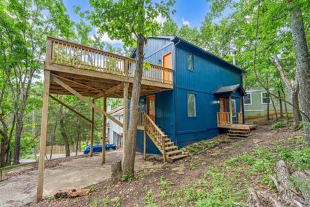 412 Lakewood Road