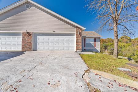 606 Van Buren Road