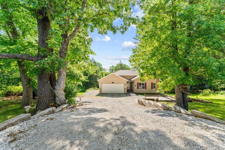 519 Iowa Colony Road