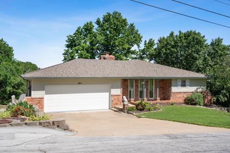 9 Bridgeview Drive