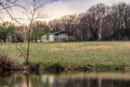 23935 E 1000th Road