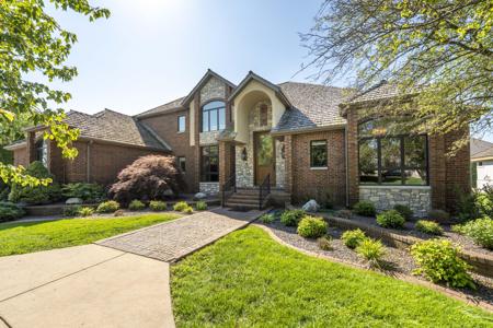 3596 E Montrose Court