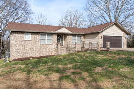 102 Diamond Hill Court