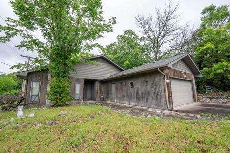 15 Aspen Road