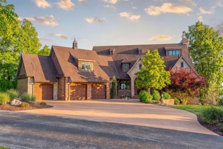 112 Grand Ridge