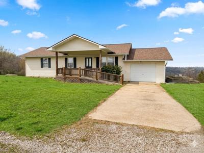 1367 Mountain Grove Road