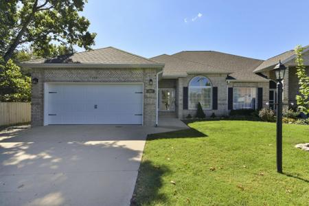 152 Sterling Way