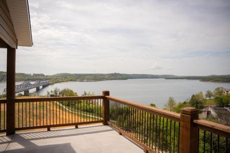 114 Bridgewater Loop