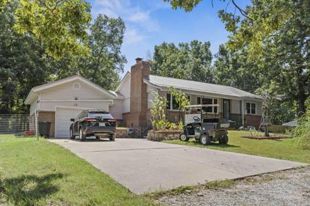 24 Dorsett Lane