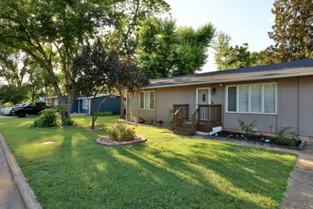 405 Lake Drive