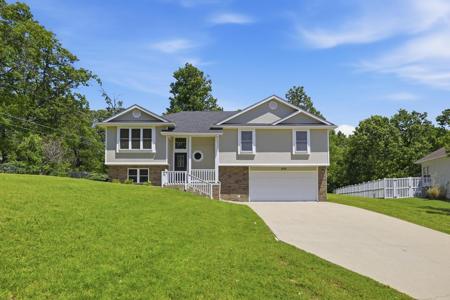 305 Sherri Lane