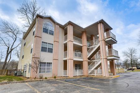 77 Anglers Pointe