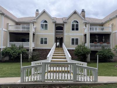 280 Woodland Drive W