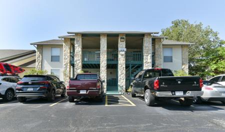 150 The Bluffs