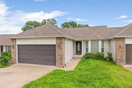 456 Woodland Drive E