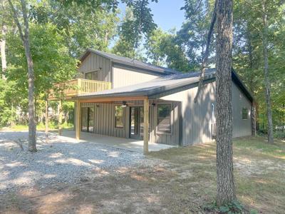 105 Hackamore Drive