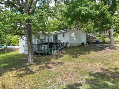 195 Redbud Avenue