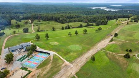 000 Country Club Hills