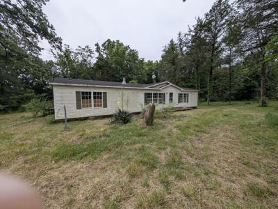 1205 Lakeway