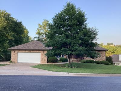 216 Avon Lane