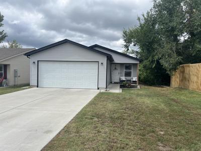 180 Pin Oak Court