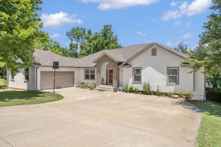 155 Blackhawk Road