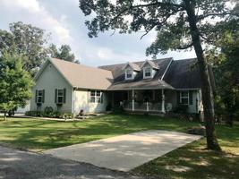 716 Oakwood Drive