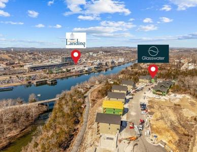 000 Glasswater Condominiums