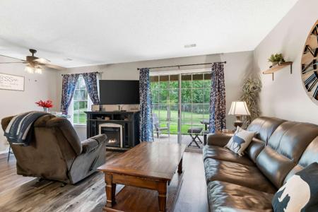 15 Fall Creek Trail