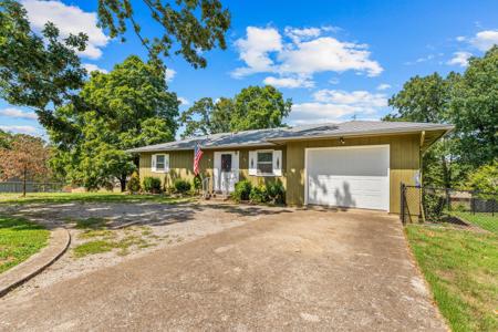 27198 Fox Lane