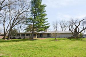 3334 East Summit Ridge Drive
