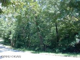 X Red Oak Drive