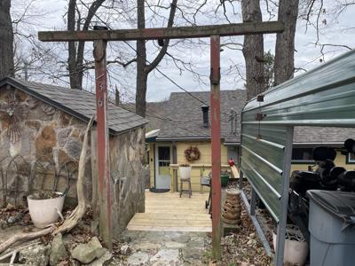 136 Cook Rd