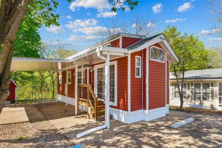 207 Sunshine Circle