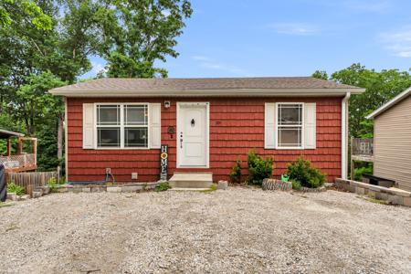 209 Blunk Terrace