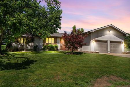 488 Hunt Club Circle
