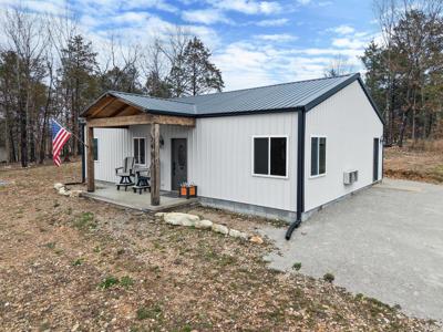290 Mockingbird Lane