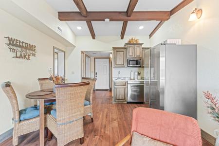70 Kimberling Crossing Dr