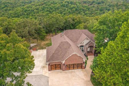 245 William Place