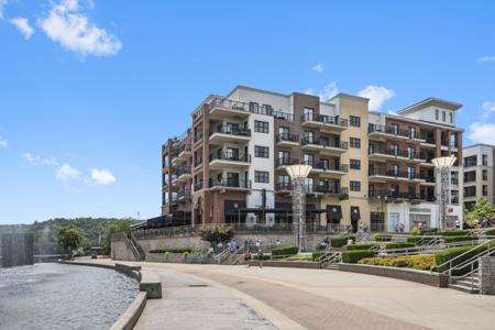 10310 Branson Landing Boulevard