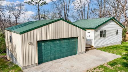 28316 Farm Road 1220