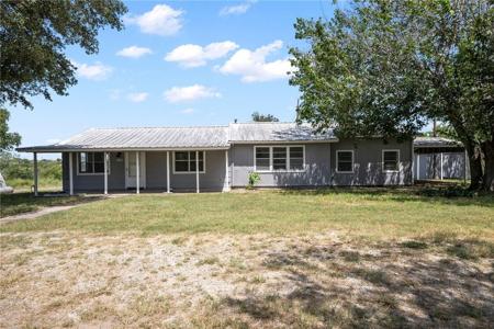 128 Live Oak Ln